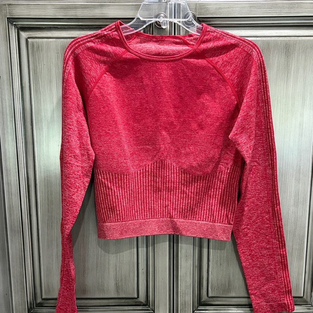 Women’s Fabletics Seamless Ribbed Red Long Sleeve Cropped Top